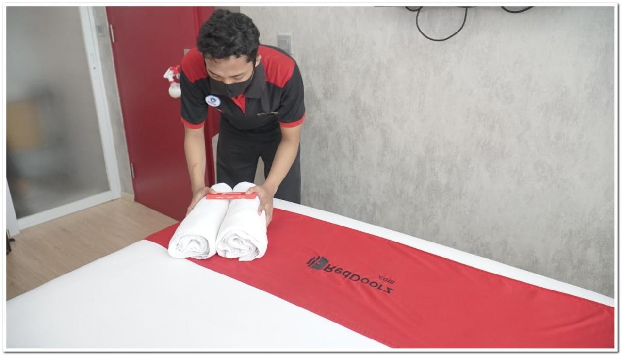 Reddoorz Plus Near Stie Ykpn 2 Maguwo Ngoại thất bức ảnh