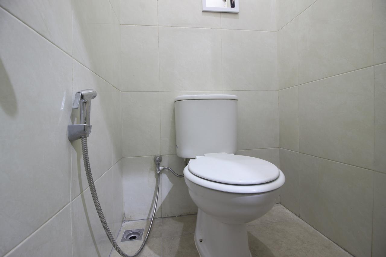 Reddoorz Plus Near Stie Ykpn 2 Maguwo Ngoại thất bức ảnh