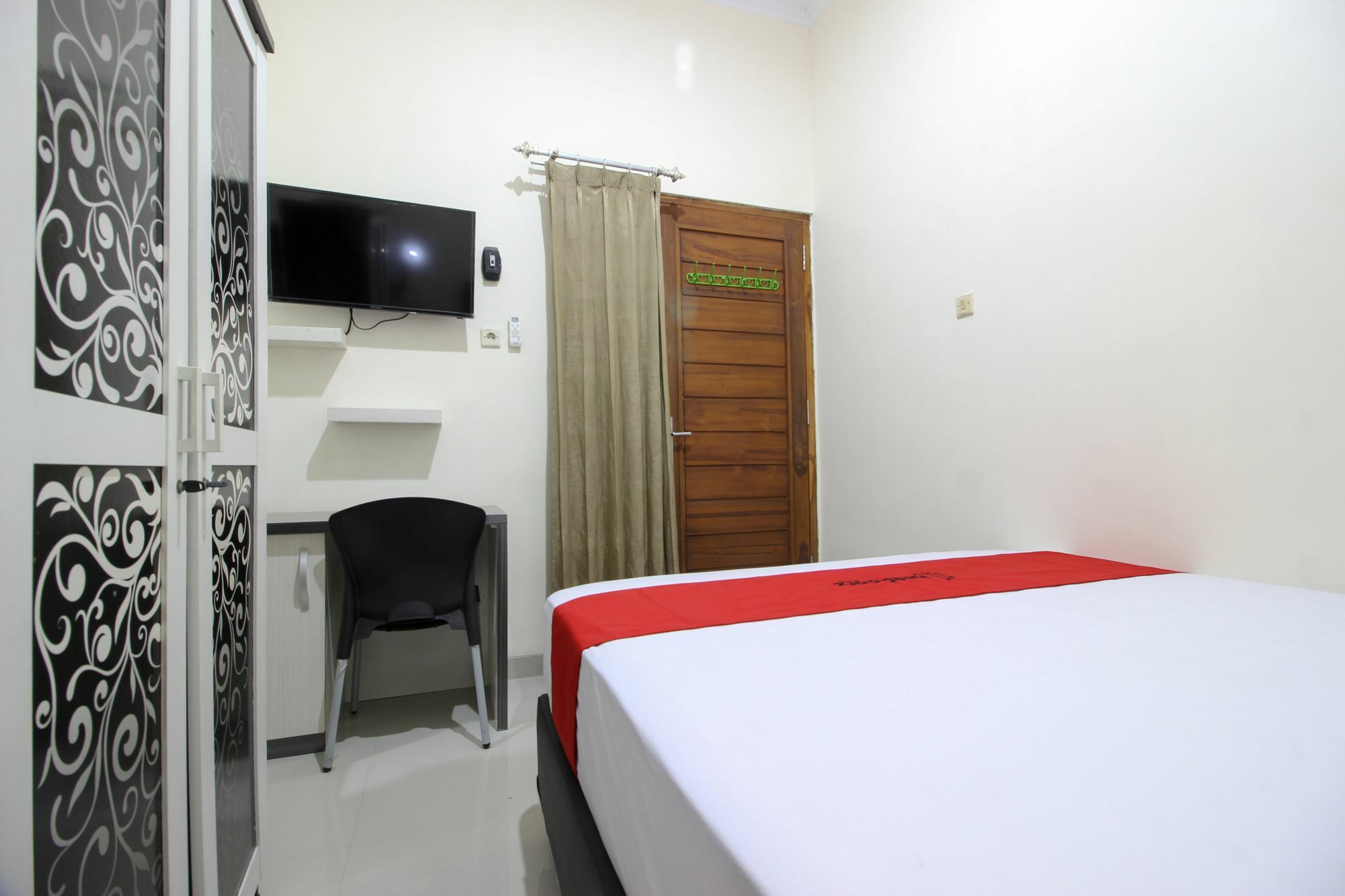 Reddoorz Plus Near Stie Ykpn 2 Maguwo Ngoại thất bức ảnh