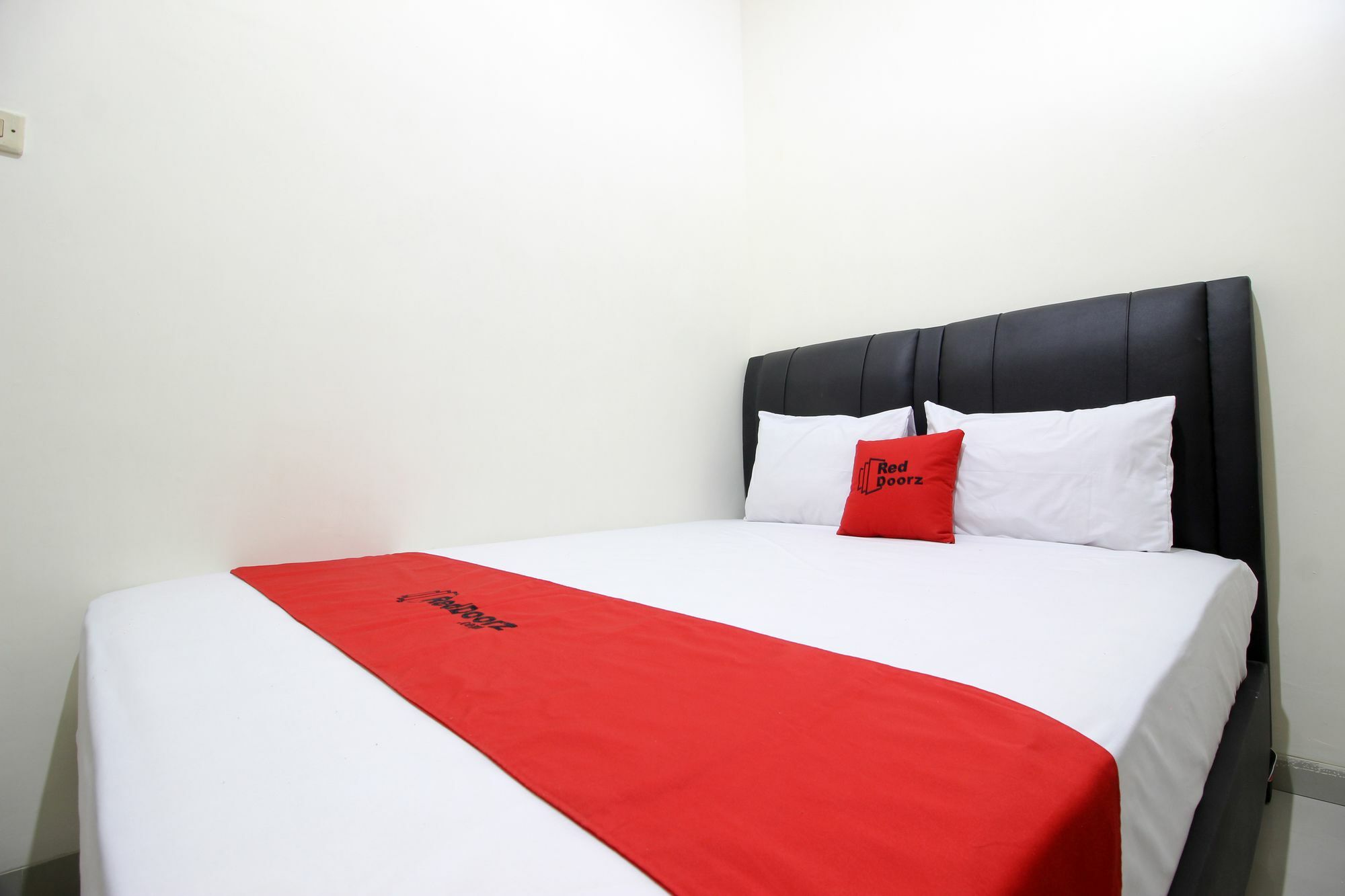 Reddoorz Plus Near Stie Ykpn 2 Maguwo Ngoại thất bức ảnh
