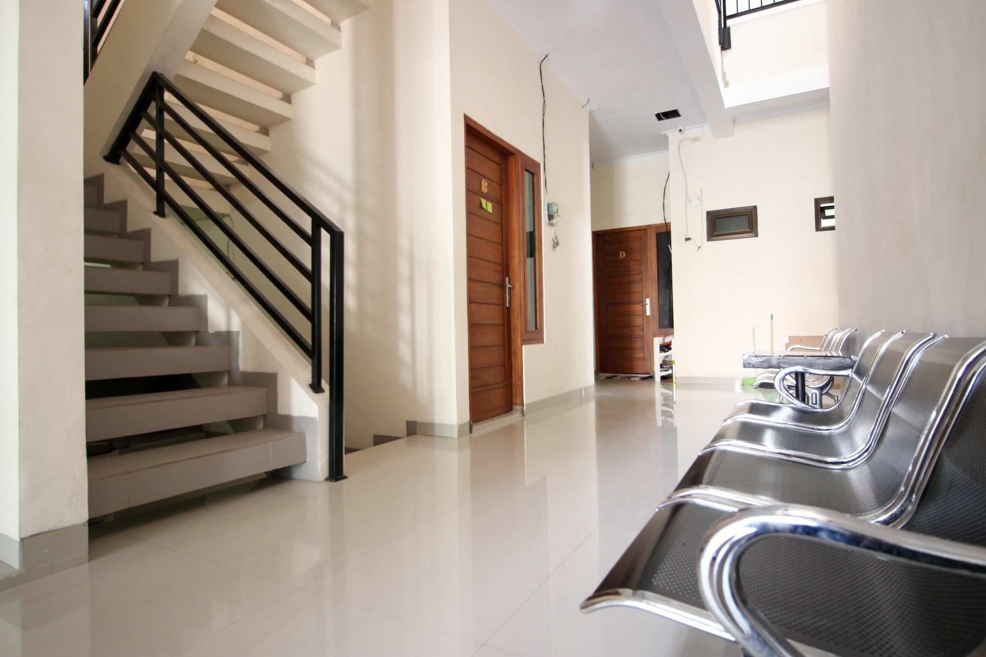 Reddoorz Plus Near Stie Ykpn 2 Maguwo Ngoại thất bức ảnh